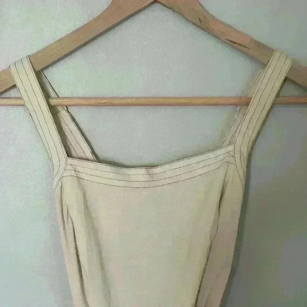 NWT Tan romper with a criss crossed open back - Picture 8 of 16
